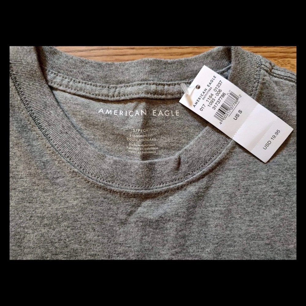 American Eagle ; Grey Short Sleeve Shirt